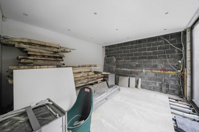 3 Collection Place, 96 Boundary Road, St Johns Wood, London NW8 0RH 2