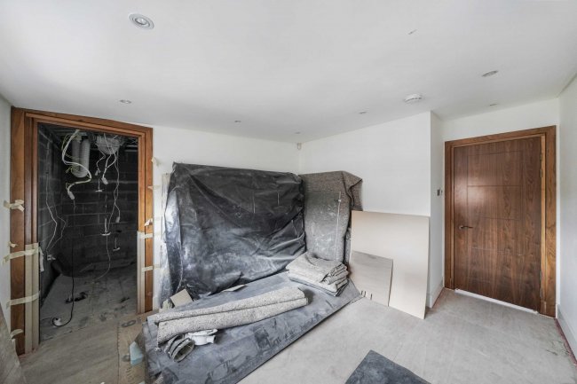 3 Collection Place, 96 Boundary Road, St Johns Wood, London NW8 0RH 2