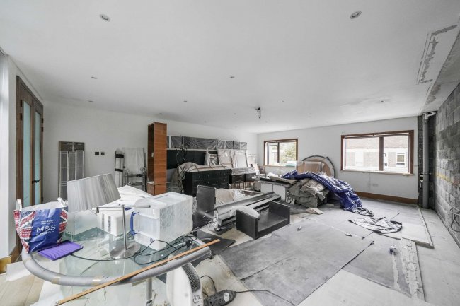 3 Collection Place, 96 Boundary Road, St Johns Wood, London NW8 0RH 2