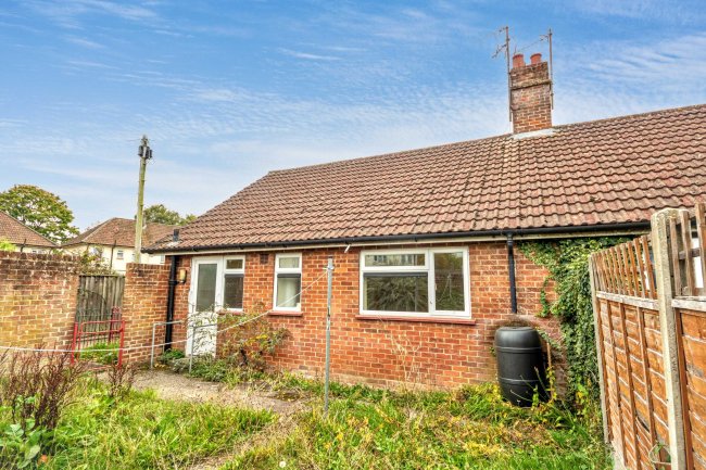 8 Honey Mead, Calne, Wiltshire, SN11 8BH 1