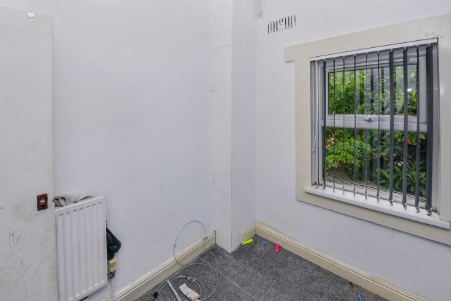 5 Laurel Avenue, Runcorn Road, Birmingham B12 8RD 9