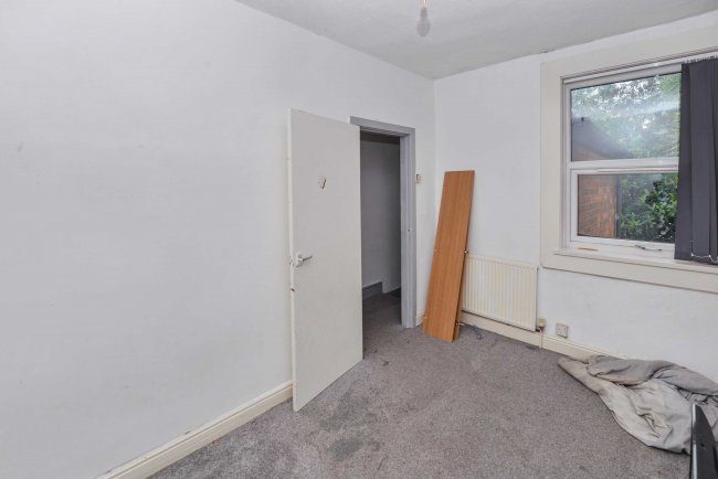 5 Laurel Avenue, Runcorn Road, Birmingham B12 8RD 9