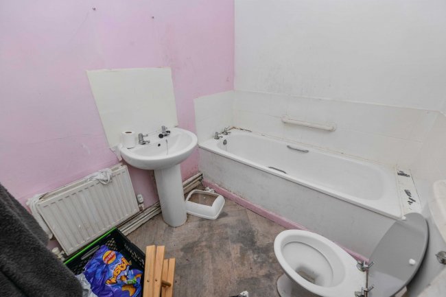5 Laurel Avenue, Runcorn Road, Birmingham B12 8RD 9