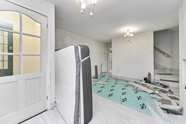 26 Green Lane, Shelfield, Walsall WS4 1RN 9