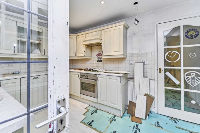 26 Green Lane, Shelfield, Walsall WS4 1RN 9