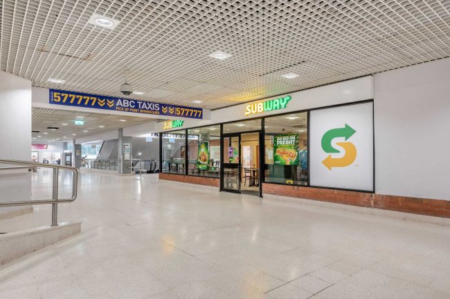 Link Bridge, Trident Retail & Leisure Park, Runcorn, WA7 2FQ 1