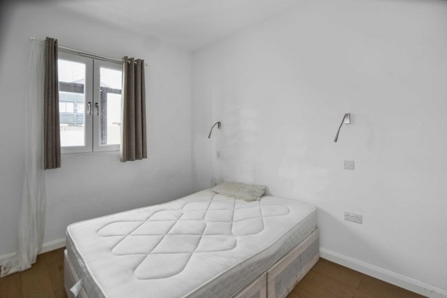 124 Blackwall Lane, Greenwich, London, SE10 0SP 77