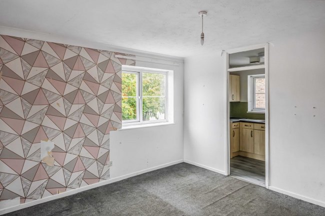 18 Wessex Close, Hungerford, Berkshire, RG17 0NT 10