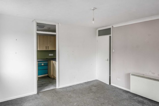 18 Wessex Close, Hungerford, Berkshire, RG17 0NT 10