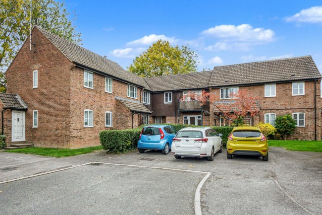 18 Wessex Close, Hungerford, Berkshire, RG17 0NT 10