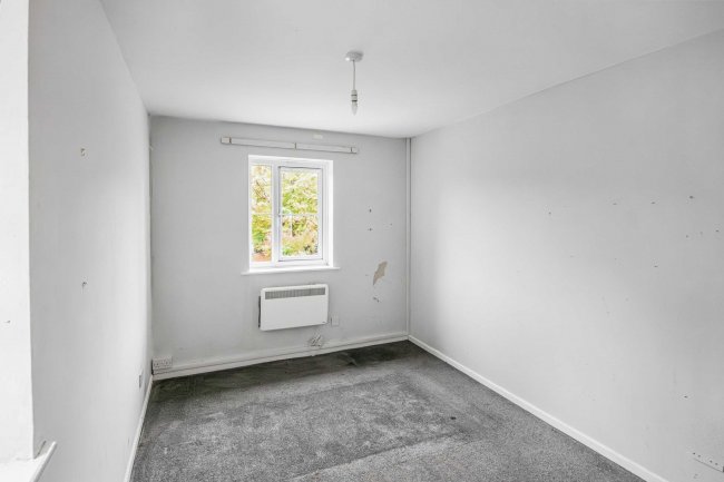 18 Wessex Close, Hungerford, Berkshire, RG17 0NT 10