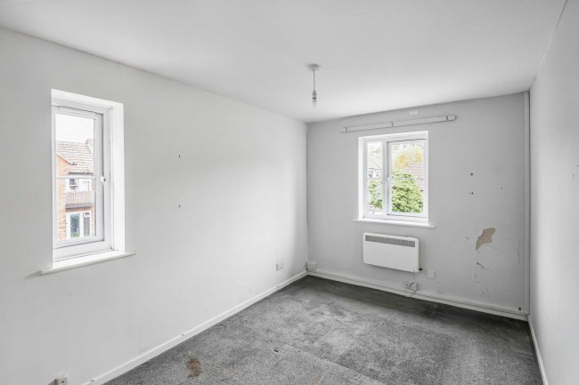 18 Wessex Close, Hungerford, Berkshire, RG17 0NT 10