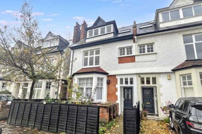 8A 8B & 8C Henderson Road, Wandsworth Common, London SW18 3RR 7