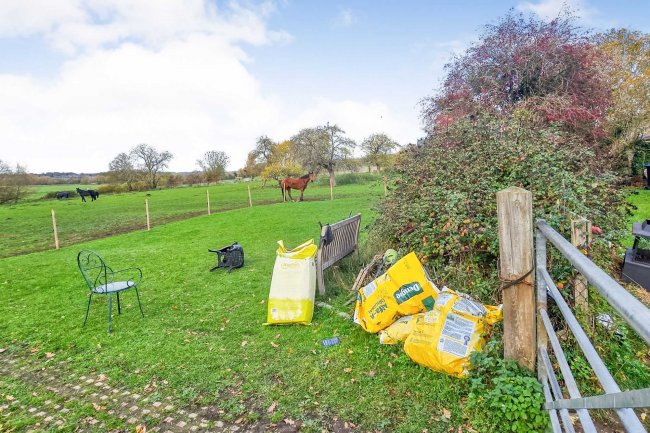 Land to the North and West of 19 Filgrave to A509, Filgrave, Milton Keynes MK16 9ET 8