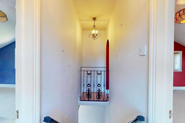 2 Thornbury Road, Isleworth TW7 4HG 25