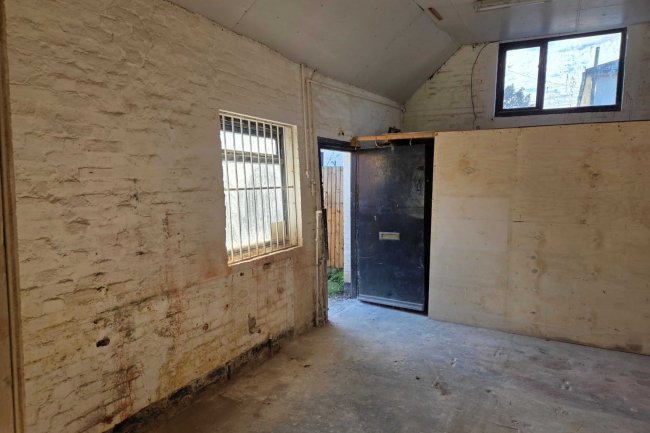 The Bakehouse, Station Road, Shalford, Surrey GU4 8HD 2