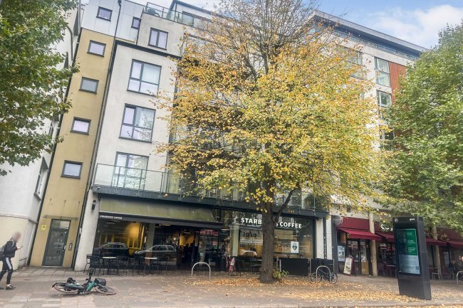 433-435 Uxbridge Road, Ealing Common, London W5 3NT 3