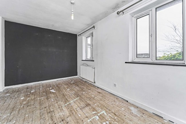 15 Himley Street, Dudley, West Midlands, DY1 2BD 9