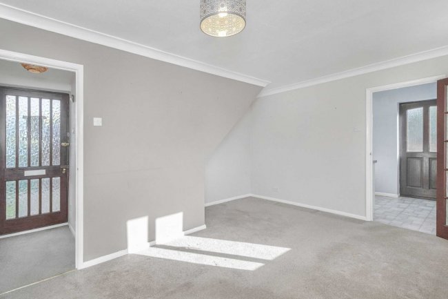 7 Foston Gate, Wigston Harcourt, Leicester, LE18 3SS 8