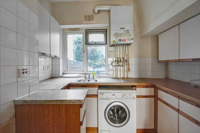 Flat A and Flat B, 30 Grange Walk, Bermondsey, London, SE1 3DT 8