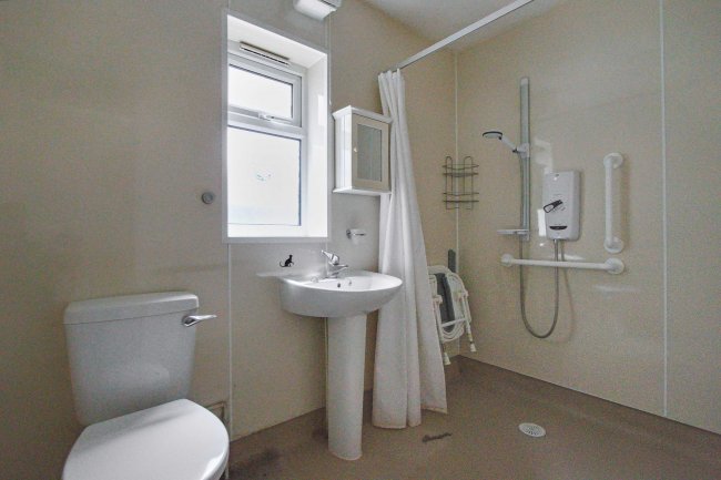 Flat A and Flat B, 30 Grange Walk, Bermondsey, London, SE1 3DT 8