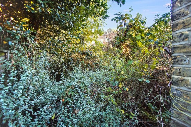 Flat A and Flat B, 30 Grange Walk, Bermondsey, London, SE1 3DT 8