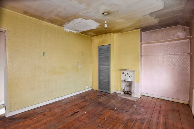 23 Heath Road, Crayford, Dartford, DA1 3NP 6