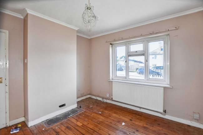 23 Heath Road, Crayford, Dartford, DA1 3NP 6