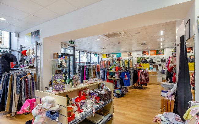 37-41 Bank Street, Newquay, Cornwall, TR7 1DJ 2