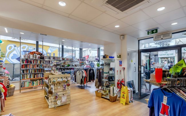 37-41 Bank Street, Newquay, Cornwall, TR7 1DJ 2