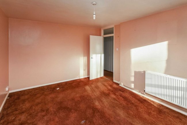 64 Barnes Wallis Court, Barnhill Road, Wembley HA9 9DW 5