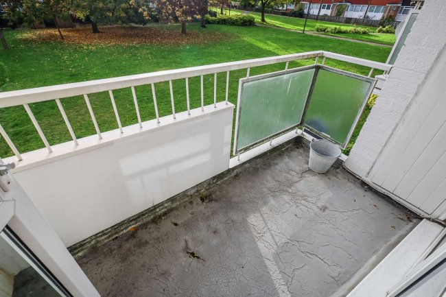 64 Barnes Wallis Court, Barnhill Road, Wembley HA9 9DW 5