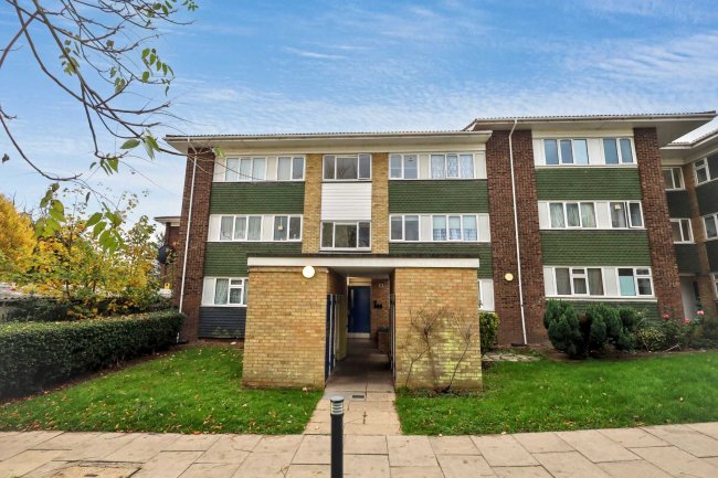 64 Barnes Wallis Court, Barnhill Road, Wembley HA9 9DW 5