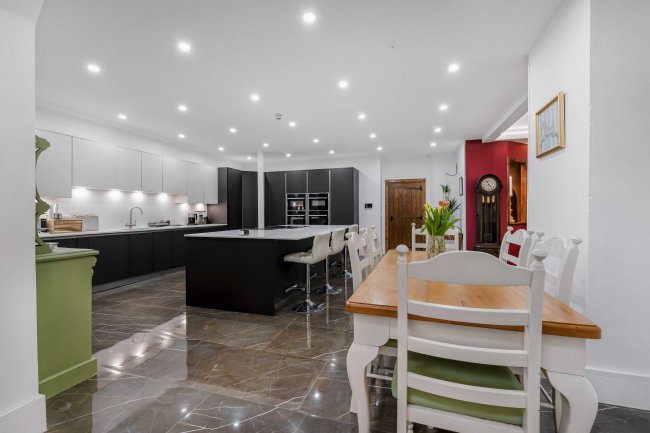 Trinity House, Torwood Gardens Road, Torquay, Devon, TQ1 1EJ 3