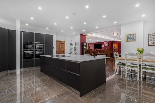 Trinity House, Torwood Gardens Road, Torquay, Devon, TQ1 1EJ 3