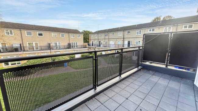 93 Mallard Walk, Sidcup, DA14 6SG 3