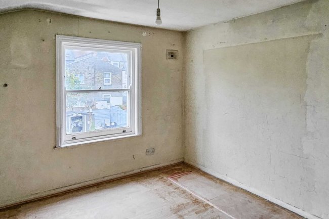 125B Harley Road, Harlesden, London NW10 8AY 3