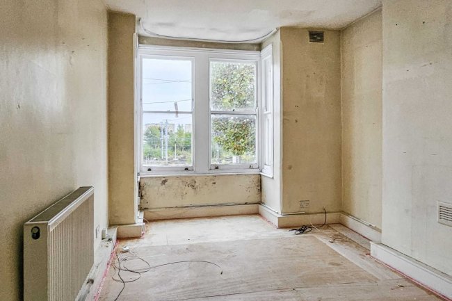 125B Harley Road, Harlesden, London NW10 8AY 3