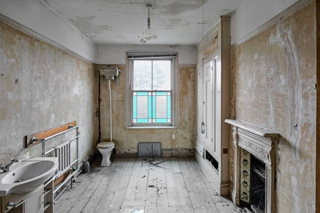 7 Stubbington Avenue, Portsmouth, PO2 0HS 2