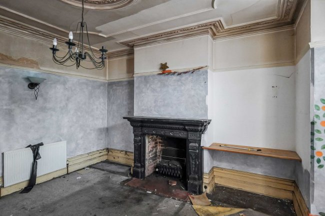 7 Stubbington Avenue, Portsmouth, PO2 0HS 2