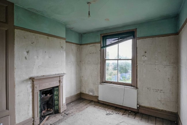 7 Stubbington Avenue, Portsmouth, PO2 0HS 2