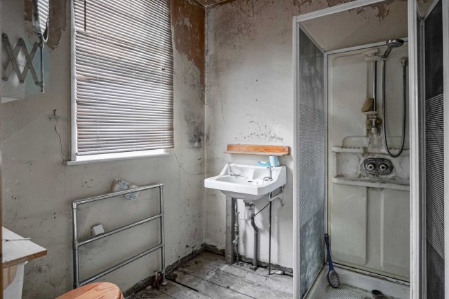 7 Stubbington Avenue, Portsmouth, PO2 0HS 2