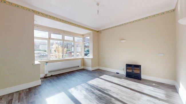 4 & 6 Rosswood Gardens, Wallington SM6 8QZ 5
