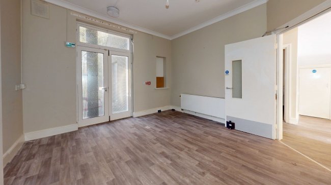 4 & 6 Rosswood Gardens, Wallington SM6 8QZ 5