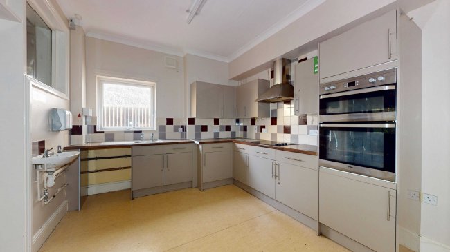 4 & 6 Rosswood Gardens, Wallington SM6 8QZ 5