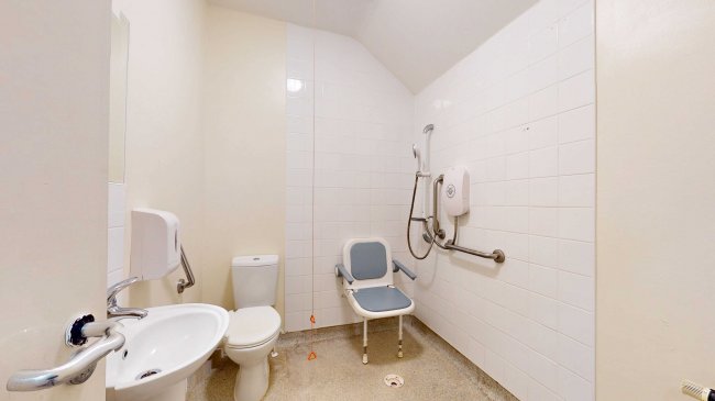 4 & 6 Rosswood Gardens, Wallington SM6 8QZ 5