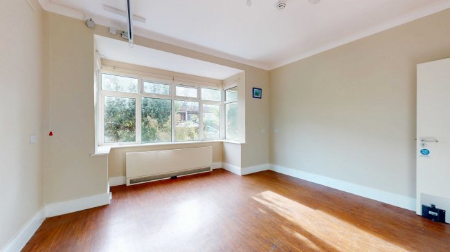 4 & 6 Rosswood Gardens, Wallington SM6 8QZ 5