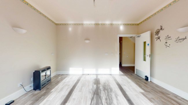 4 & 6 Rosswood Gardens, Wallington SM6 8QZ 5