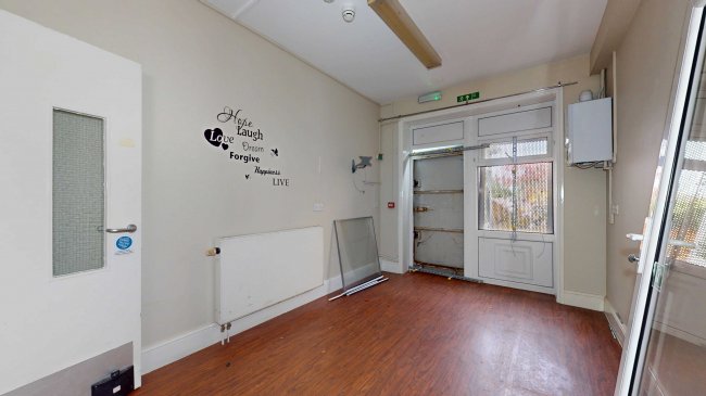 4 & 6 Rosswood Gardens, Wallington SM6 8QZ 5