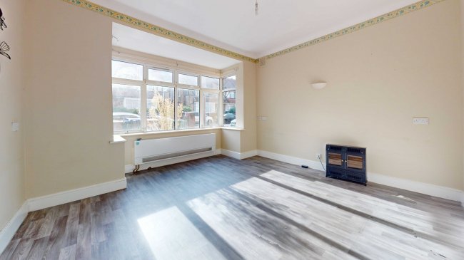 4 & 6 Rosswood Gardens, Wallington SM6 8QZ 5